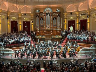 No comment added to this photo.