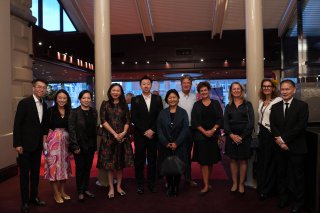 No comment added to this photo.