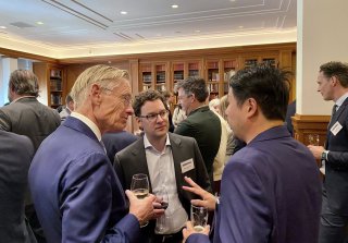 No comment added to this photo.