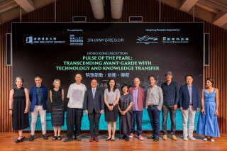 No comment added to this photo.