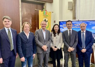 No comment added to this photo.