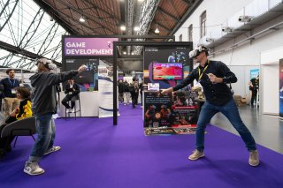 No comment added to this photo.