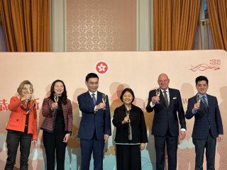 The Hong Kong Economic and Trade Office in Brussels (Brussels ETO) continues Chinese New Year celebrations in Europe. Photo shows (from left) the Head of Business and Talent Attraction/Investment Promotion of the Invest Hong Kong Brussels office, Ms Paula Kant; Deputy Representative of the Brussels ETO Miss Fiona Li; the Chinese Ambassador to the Netherlands, Mr Shen Bo; the Special Representative for Hong Kong Economic and Trade Affairs to the European Union, Ms Shirley Yung; the Chairman of the Netherlands Hong Kong Business Association, Mr Hans Poulis; and the Director of Germany, Central Europe and Benelux of Hong Kong Trade Development Council, Mr Ken Chung, toasting at the Chinese New Year reception in The Hague, the Netherlands, on February 25 (The Hague time).