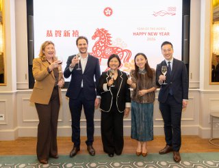 The Hong Kong Economic and Trade Office in Brussels (Brussels ETO) continues to hold Chinese New Year celebrations in Europe. Photo shows (from left) the Chief Executive Officer of the Dublin Chamber, Ms Mary Rose Burke; Deputy Head of Business and Talent Attraction/Investment Promotion of the Invest Hong Kong Brussels Office Mr Fernando De La Cal Gonzalez; the Special Representative for the Hong Kong Economic and Trade Affairs to the European Union, Ms Shirley Yung; the Director of United Kingdom, Nordics and Ireland of the Hong Kong Trade Development Council, Ms Joey Ko; and Deputy Representative of Brussels ETO Mr Kasper Ng, toasting at the Chinese New Year reception in Dublin, Ireland, on March 5 (Dublin time).